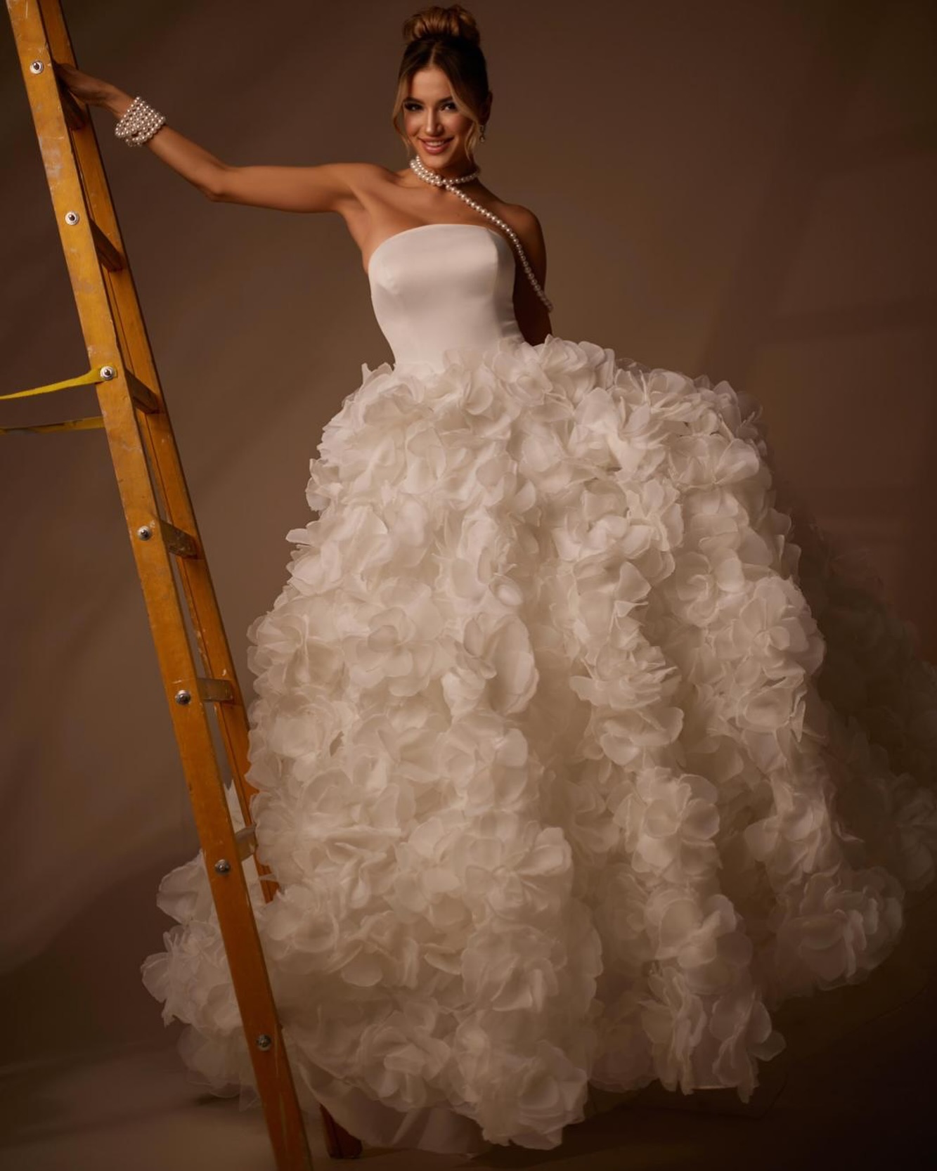 Laila Brides izmir gelinlik laila brides balık gelinlik modeli