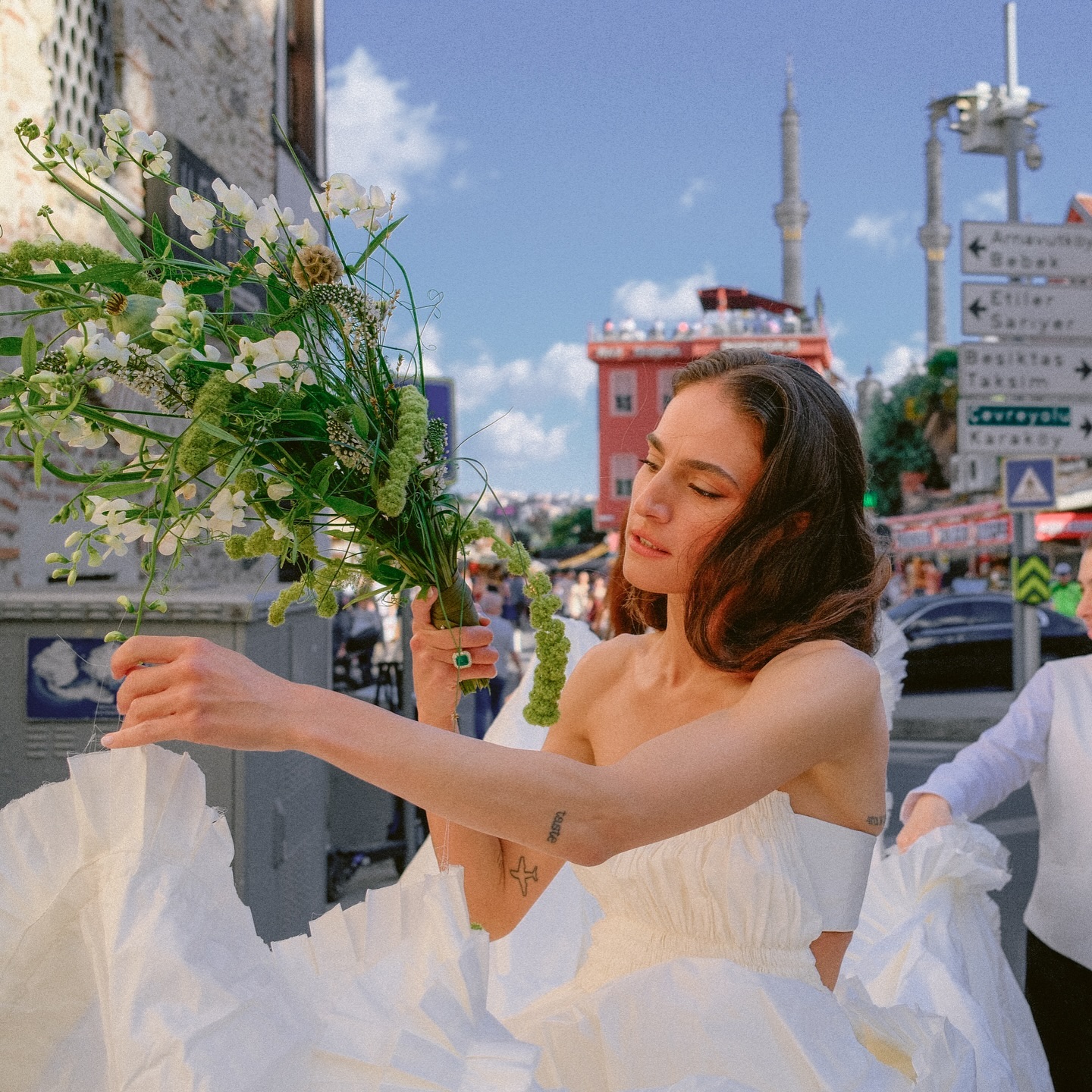 puciwed izmir düğün fotoğrafçısı nikah gelin el buketi