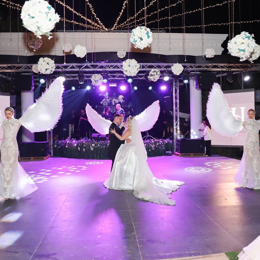 izmir düğün mekanı biyer event hall gelin damat